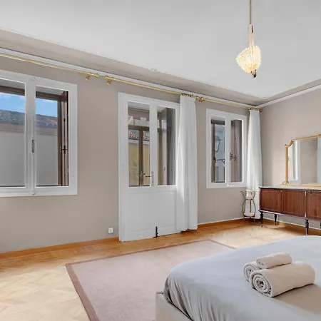 Apartment Con 2 Ac E Wi-fi A 400m Dal Ponte Vecchio *